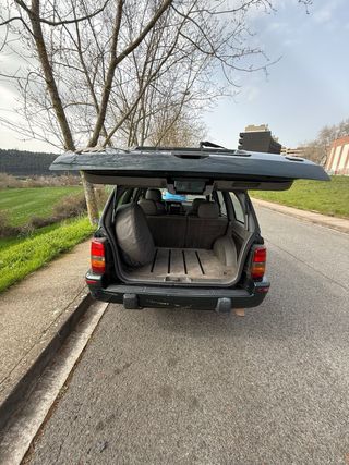 Jeep Grand Cherokee 4x4 LIMITED