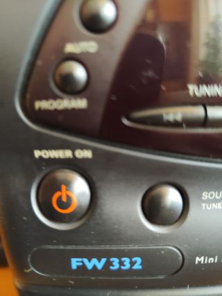 Cadena Philips FW 332 con 2 altavoces