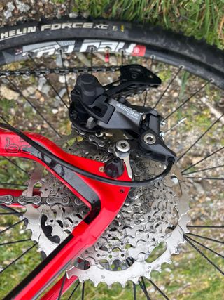 Bicicleta de montaña BH roja talla M