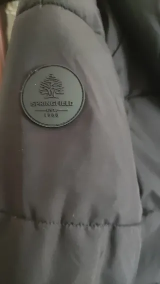 Plumifero Springfield chico con gorro.