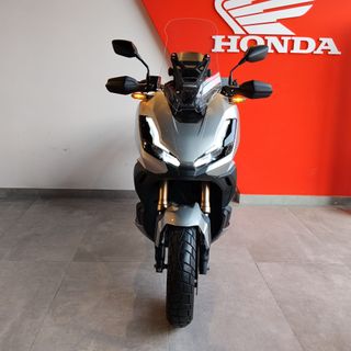 Honda Adv 350