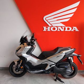 Honda Adv 350