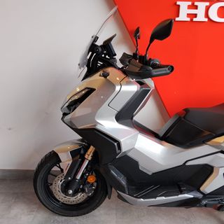 Honda Adv 350