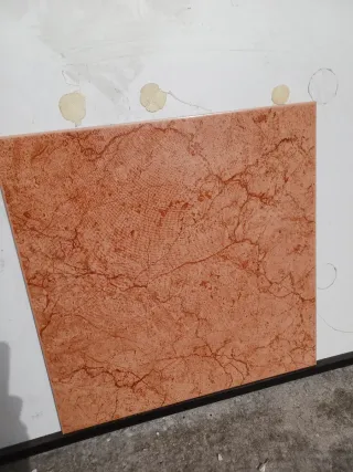 Baldosa Gres 45x45 Marrón