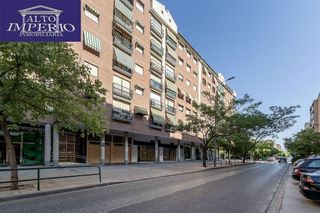 Piso en venta en Cervantes en Granada