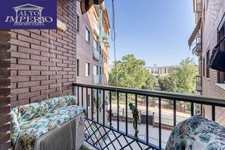 Piso en venta en Cervantes en Granada