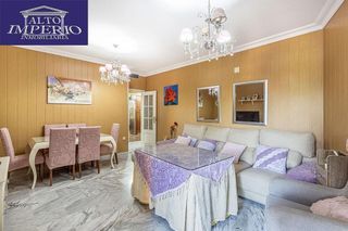 Piso en venta en Cervantes en Granada