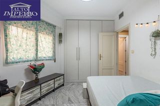 Piso en venta en Cervantes en Granada