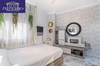 Piso en venta en Cervantes en Granada