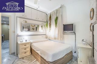 Piso en venta en Cervantes en Granada