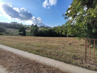 Terreno en venta en Abegondo