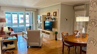 Piso en venta en Ermitagaña - Mendebaldea en Pamplona