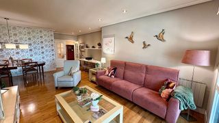 Piso en venta en Ermitagaña - Mendebaldea en Pamplona