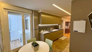 Piso en venta en Ermitagaña - Mendebaldea en Pamplona