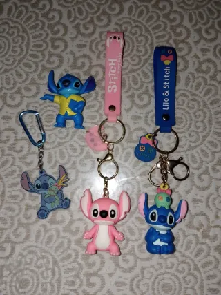 Lote Lilo y Stitch llaveros y figura