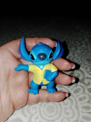 Lote Lilo y Stitch llaveros y figura