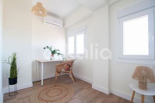 Piso en venta en Parque Ayala - Jardín de la Abadía - Huelín en Málaga