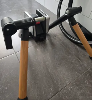 Rodillo Elite Tuo con Accesorios