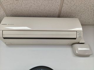 Oficina en alquiler en Canovelles