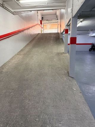 Garaje en venta en Gavarra en Cornellà de Llobregat