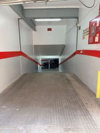 Garaje en venta en Gavarra en Cornellà de Llobregat