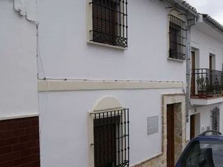 Casa adosada en venta en Zona de Cueva de Menga en Antequera