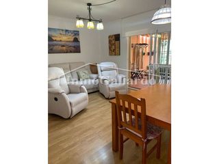 Casa adosada en alquiler en Cotomar - Urbanizaciones en Rincón de la Victoria