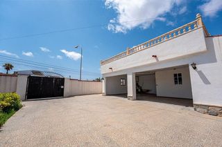 Chalet en venta en La Siesta - El Salado - Torreta en Torrevieja