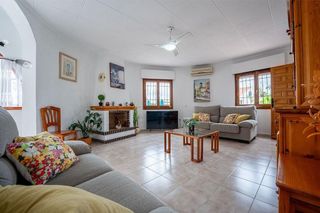 Chalet en venta en La Siesta - El Salado - Torreta en Torrevieja