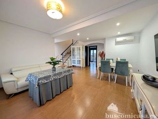 Chalet en venta en Linares