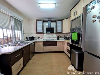 Chalet en venta en Linares