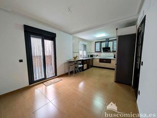 Chalet en venta en Linares