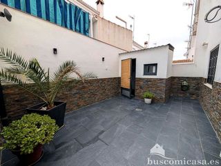 Chalet en venta en Linares