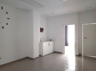 Local comercial en alquiler en Arteixo