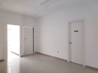 Local comercial en alquiler en Arteixo