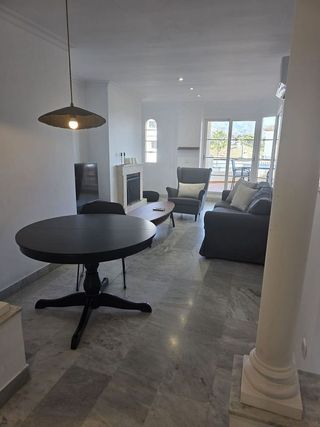 Piso en alquiler en Nueva Andalucía centro en Marbella