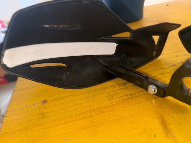 Protectores Manos Acerbis Negros Universales