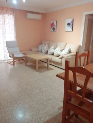 Piso en alquiler en Poligono Norte - Villegas - La Fontanilla en Sevilla