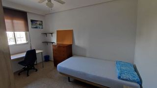 Piso en alquiler en Poligono Norte - Villegas - La Fontanilla en Sevilla