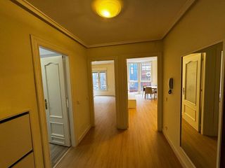 Piso en alquiler en Centro en Gijón