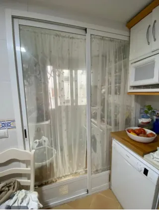 Cierre aluminio 2 hojas con salida de gases