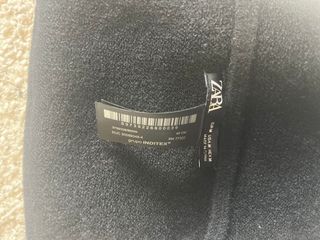 Gorro Zara y gargantilla negros