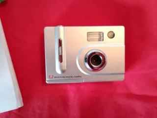 Cámara Digital 1.3MP Plata