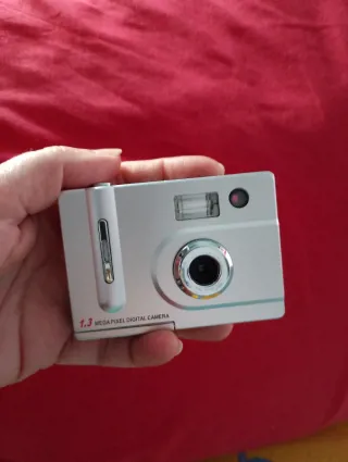 Cámara Digital 1.3MP Plata