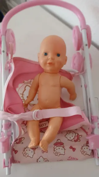 Sillita Hello Kitty con Muñeco