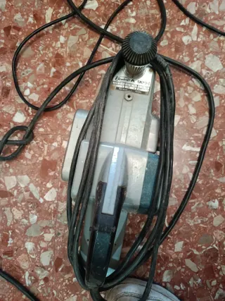 Cepillo garlopa profesional Virutex A-92