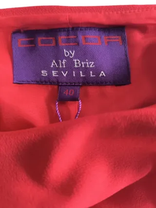 Vestido rojo cóctel asimétrico