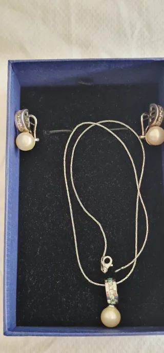 Juego Majorica collar y pendientes perla