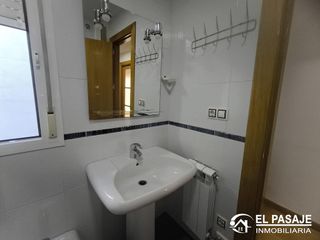 Piso en venta en Linares