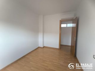 Piso en venta en Linares